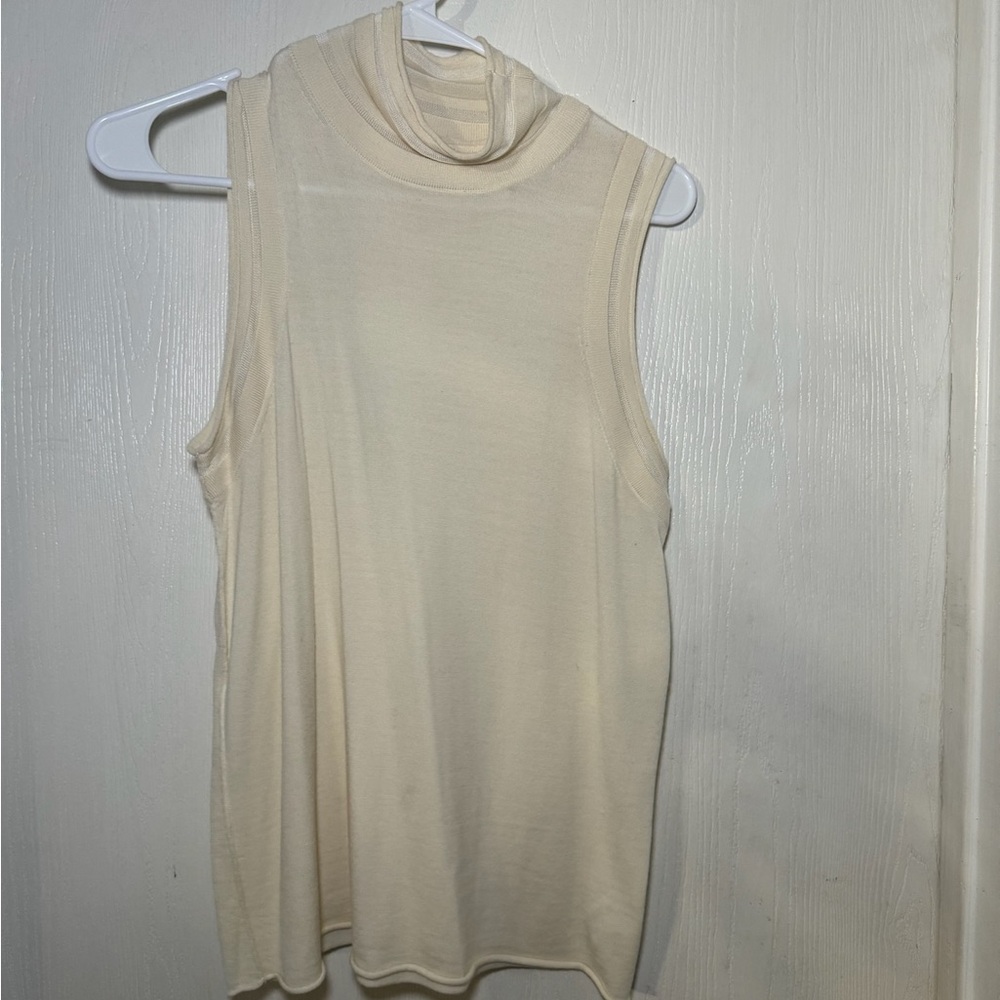 Theory Beige/Ivory Sleeveless Blouse